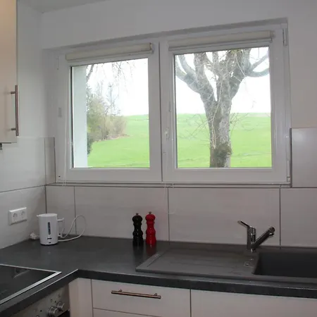 Apartment Gaestehaus Doerflinger Uehlingen-Birkendorf