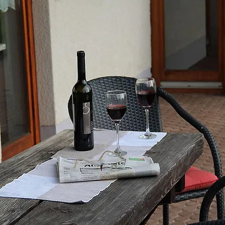 Apartment Gaestehaus Doerflinger Uehlingen-Birkendorf